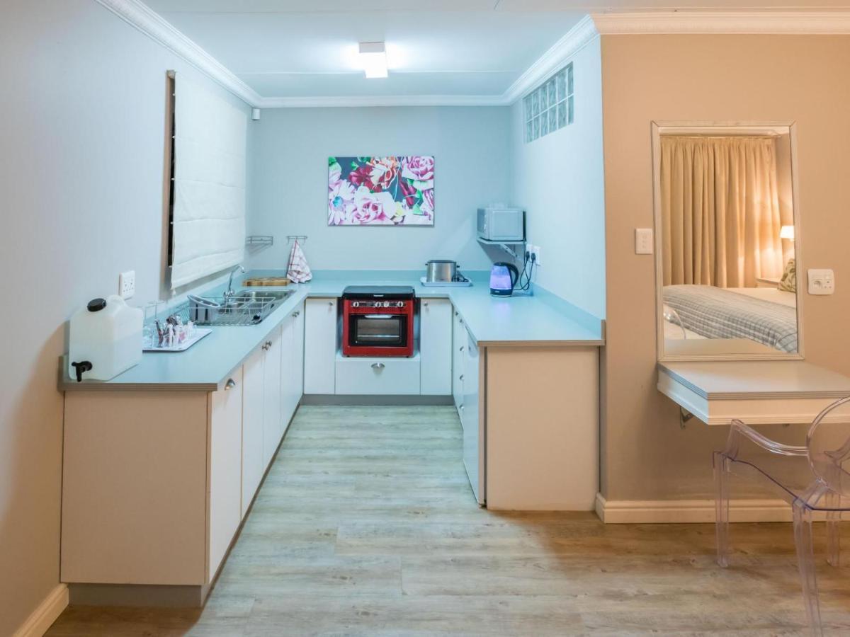 Chicane Bed And Breakfast Sunland Bagian luar foto